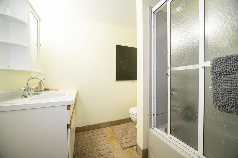 2659 Oxford Street Vancouver, BC - 33