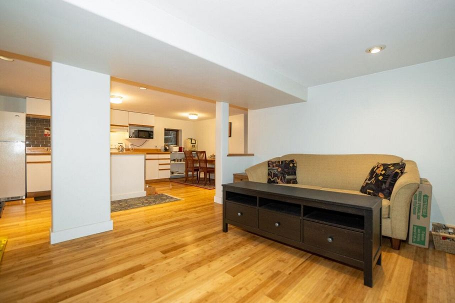 2659 Oxford Street Vancouver, BC - 31