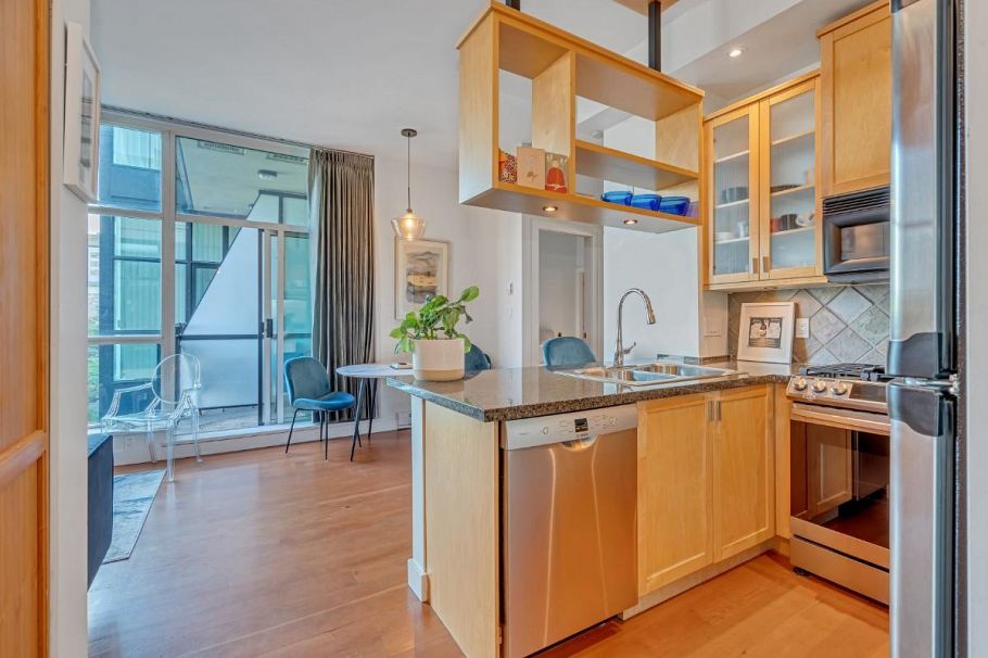 311 2515 Ontario Street Vancouver, BC - 7