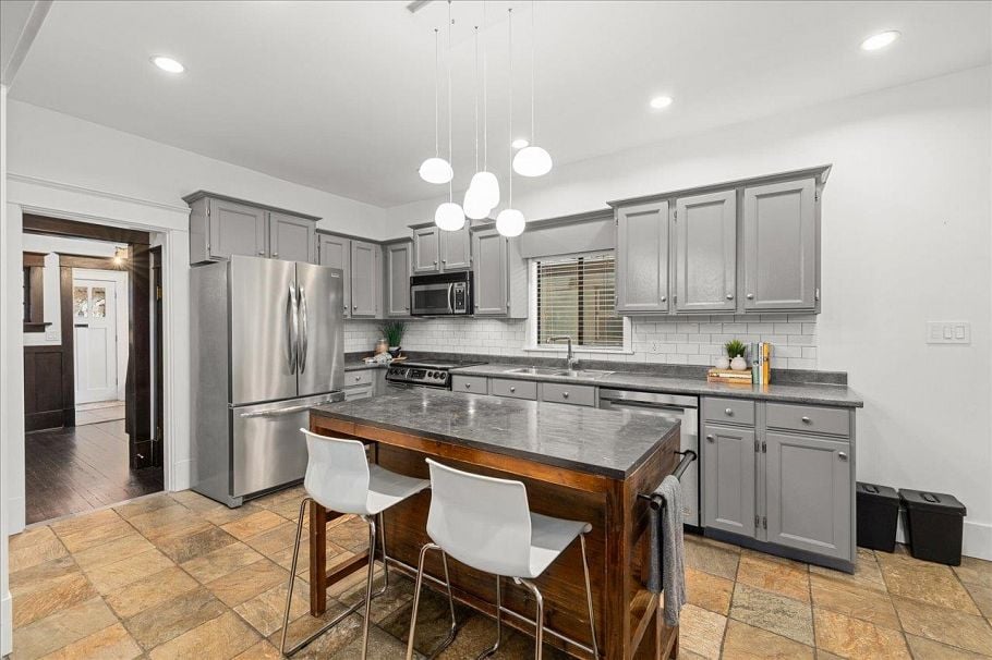 2029 Graveley Street Vancouver, BC - 14