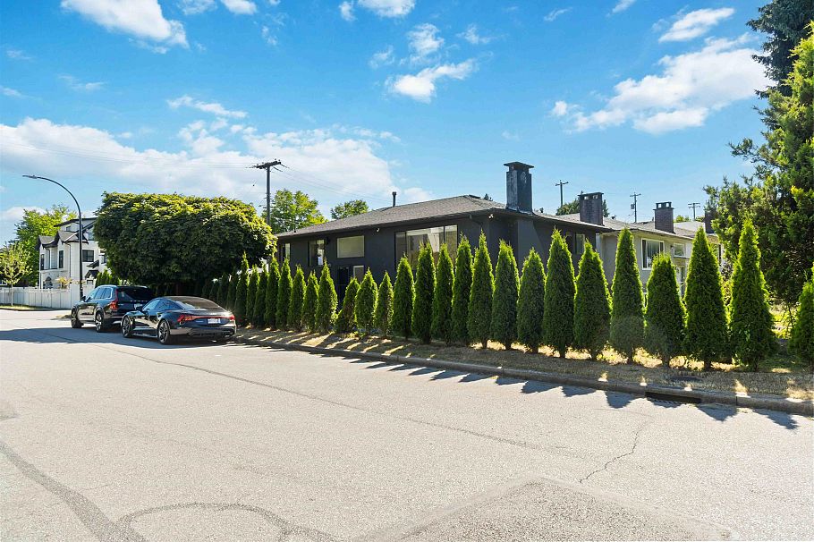 1825 Skeena Street Vancouver, BC - 26