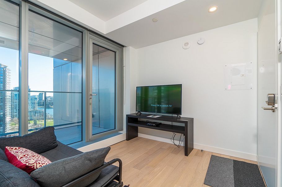 2010 1480 Howe Street Vancouver, BC - 4