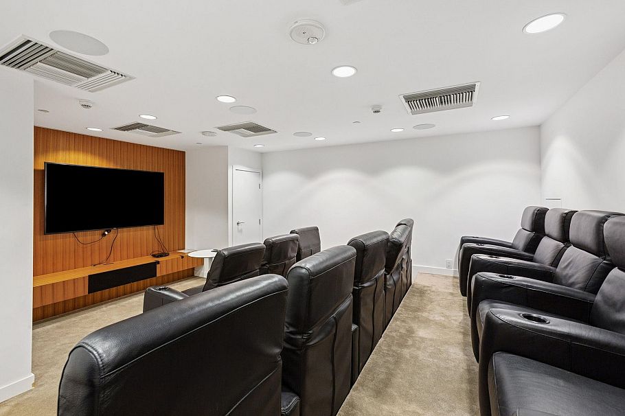 503 4638 Gladstone Street Vancouver, BC - 21