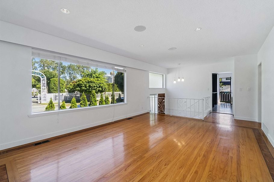 1825 Skeena Street Vancouver, BC - 5