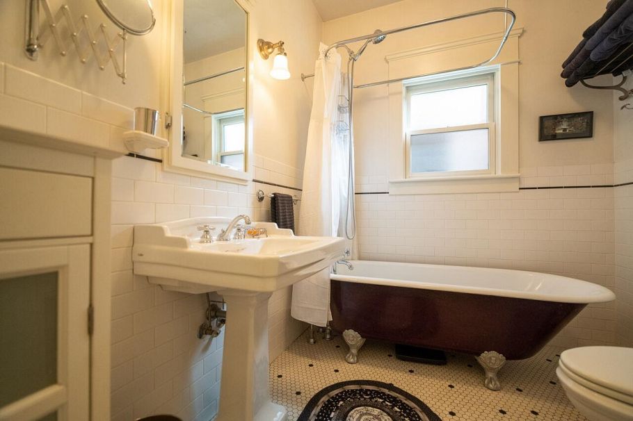 2659 Oxford Street Vancouver, BC - 25