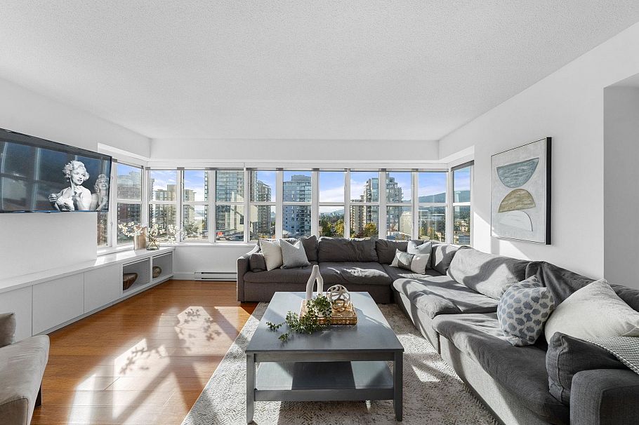 804 1555 Eastern Avenue North Vancouver, BC - 3