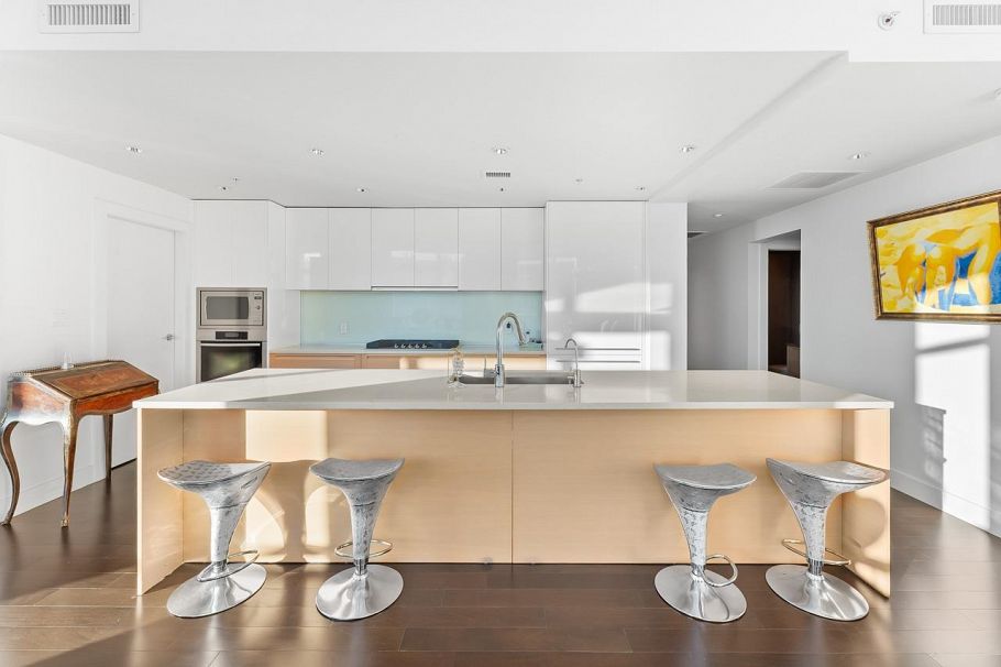 502 6080 Iona Drive Vancouver, BC - 3