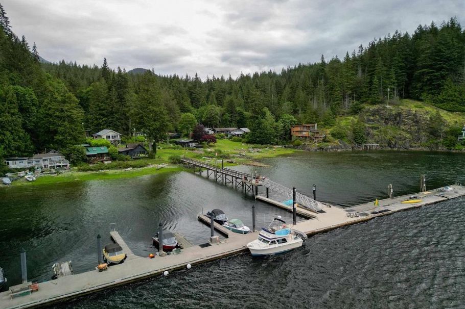 22 Brighton Beach North Vancouver, BC - 37