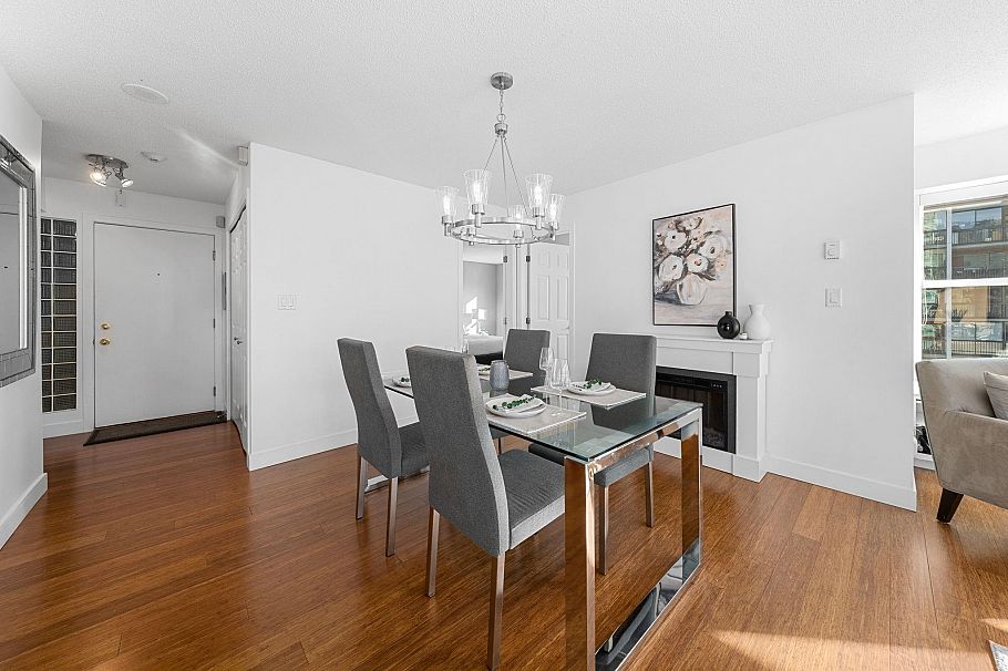 804 1555 Eastern Avenue North Vancouver, BC - 9