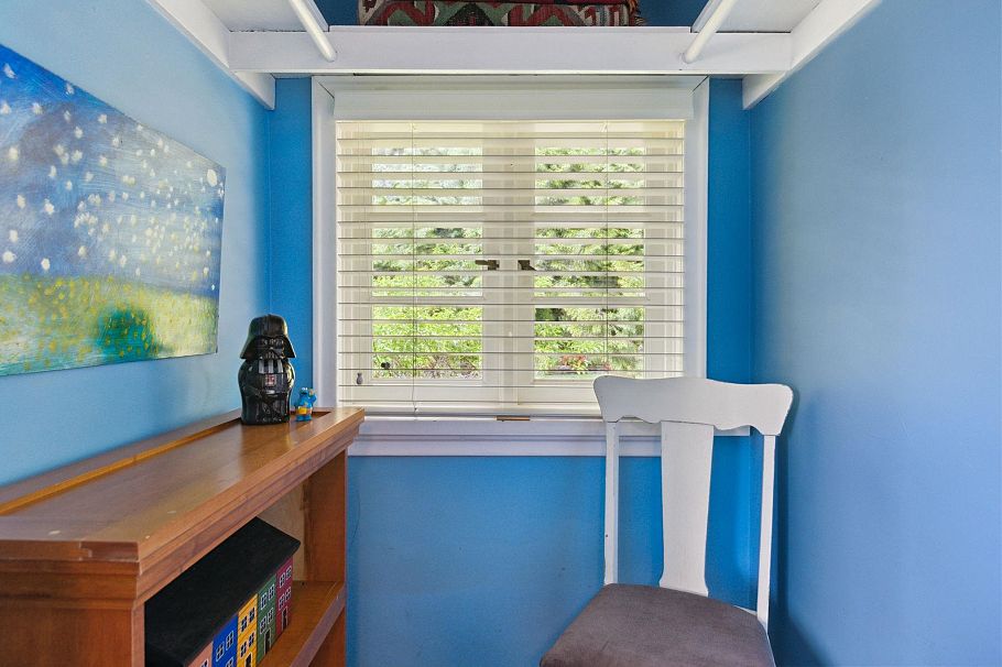 349 E 24th Street North Vancouver, BC - 23