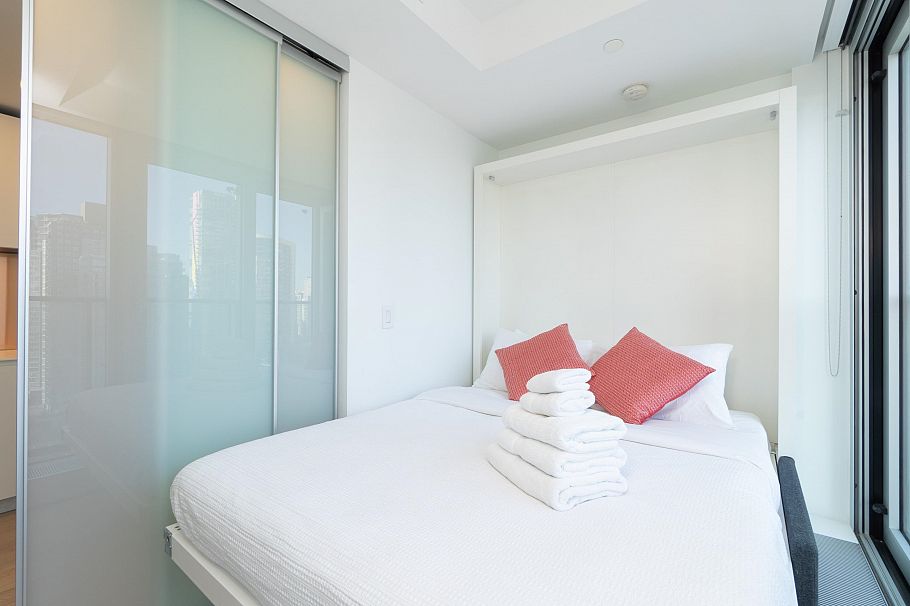 2010 1480 Howe Street Vancouver, BC - 8