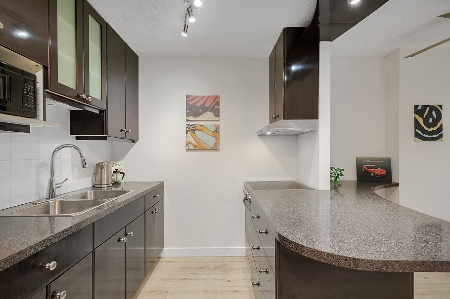 904 2012 Fullerton Avenue North Vancouver, BC - 4