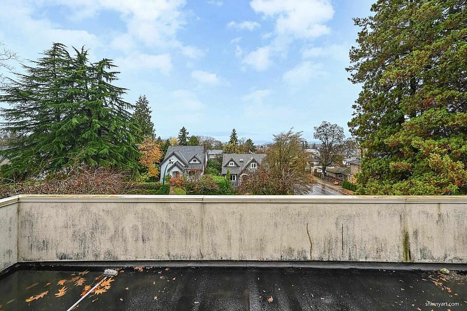 2908 W 30th Avenue Vancouver, BC - 33