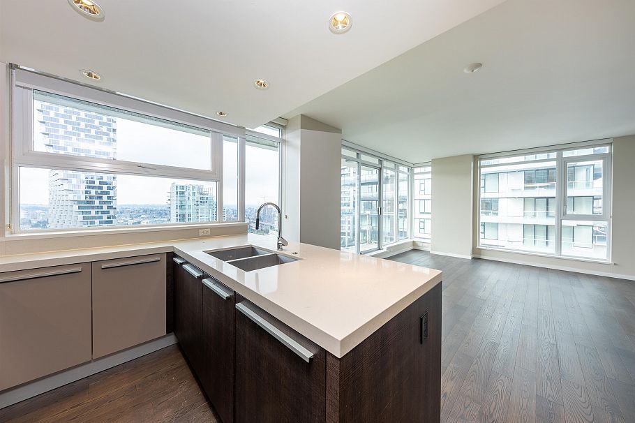 2707 1351 Continental Street Vancouver, BC - 5
