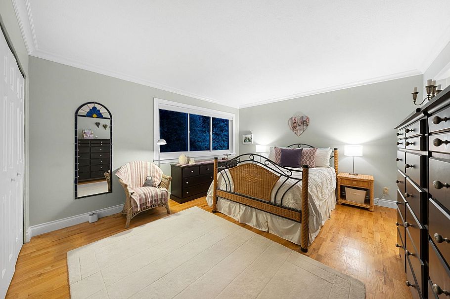 2380 Mackay Avenue North Vancouver, BC - 20