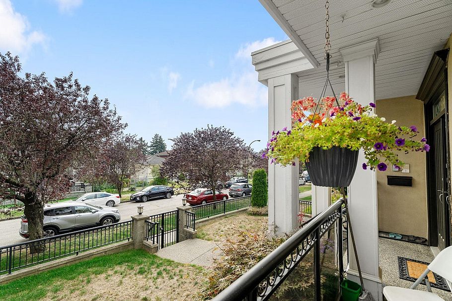 339 E 63rd Avenue Vancouver, BC - 3