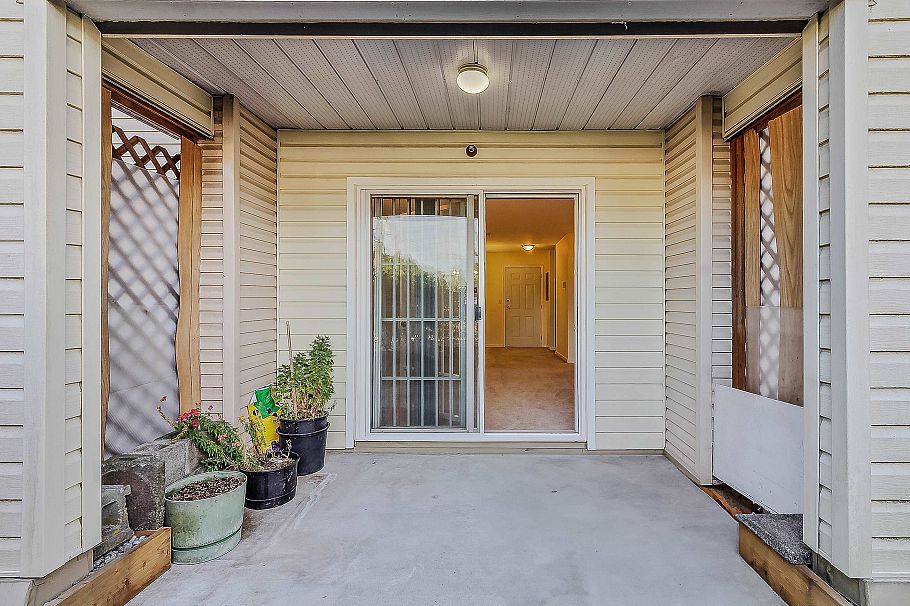 103 3624 Fraser Street Vancouver, BC - 2