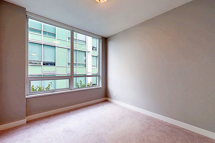 408 677 W 41st Avenue Vancouver, BC - 24