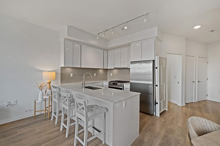 505 725 Marine Drive North Vancouver, BC - 8