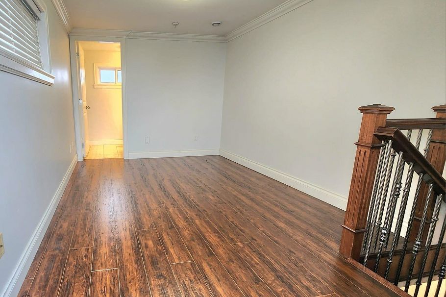 Main+up 1391 E 61 AVENUE, Vancouver BC V5X 2C8 Vancouver, BC - 8