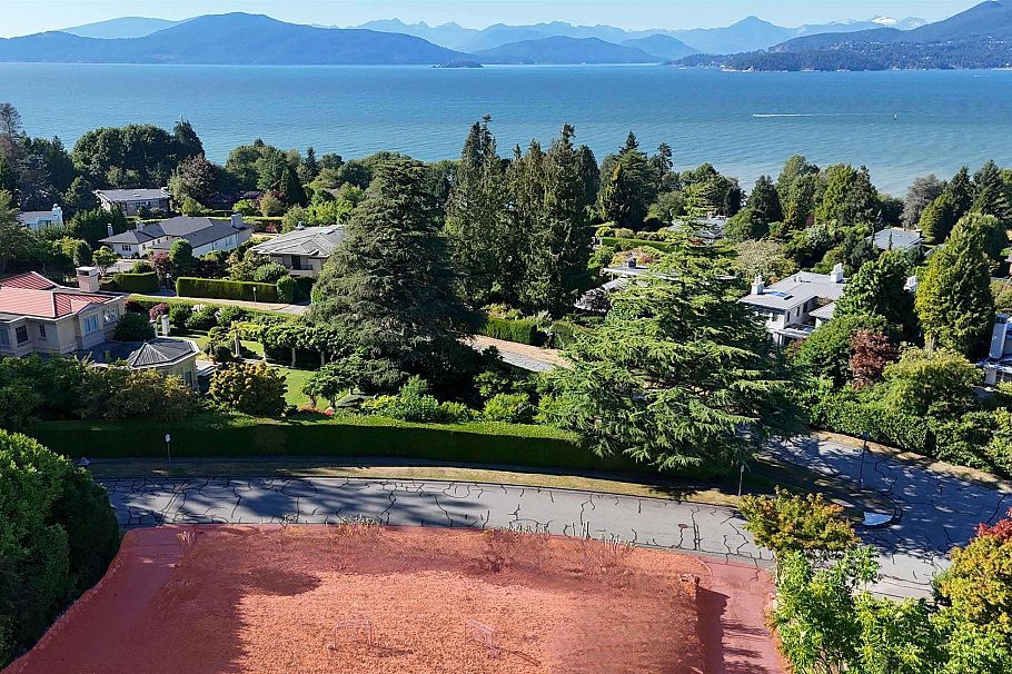 1512 Western Crescent Vancouver, BC - 16