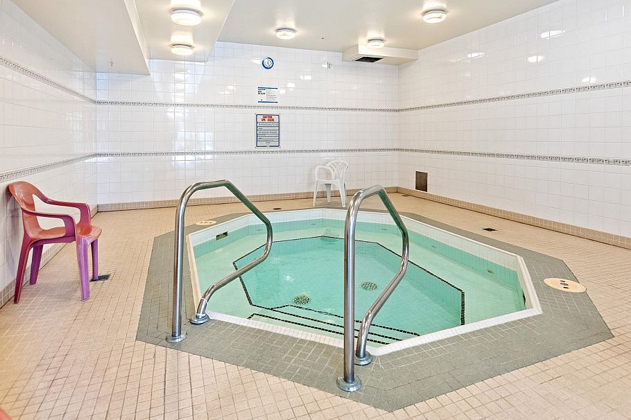 1201 160 W Keith Road North Vancouver, BC - 37