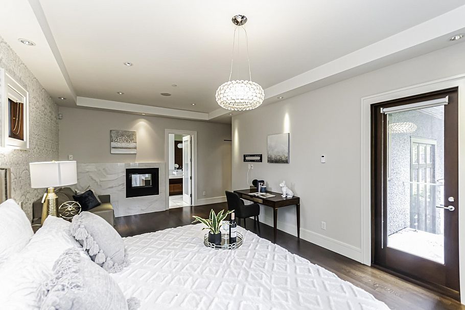 3875 W 36th Avenue Vancouver, BC - 18