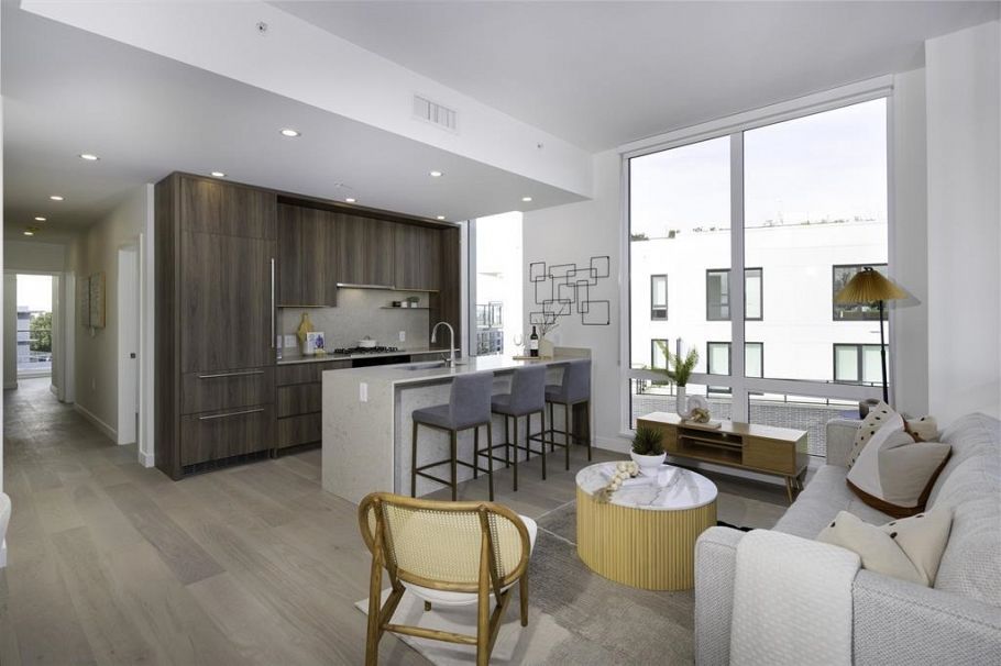 607 5212 Cambie Street Vancouver, BC - 3