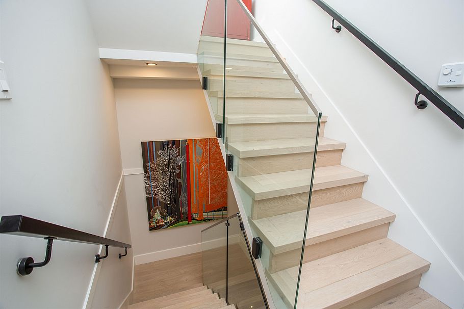 2 1152 Comox Street Vancouver, BC - 4