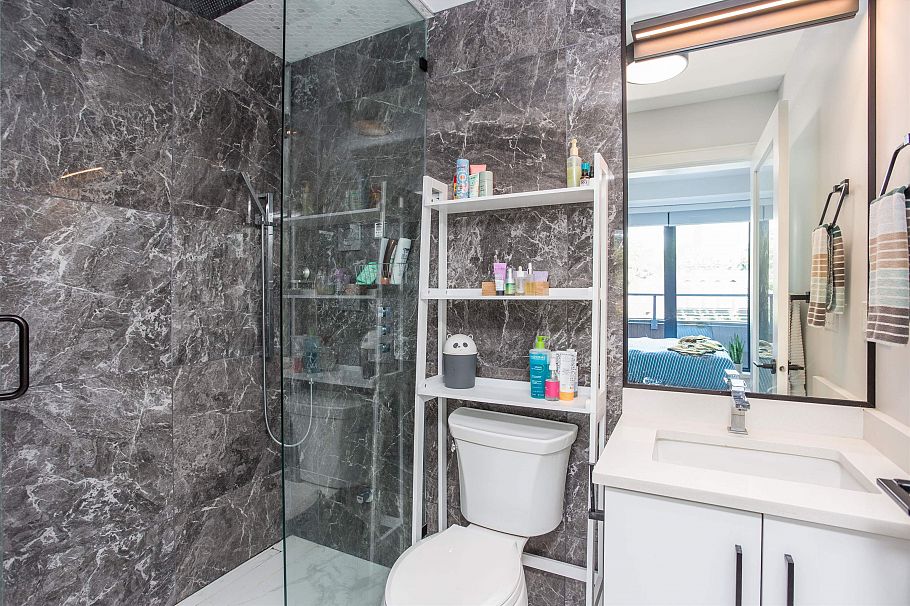 2 1152 Comox Street Vancouver, BC - 16