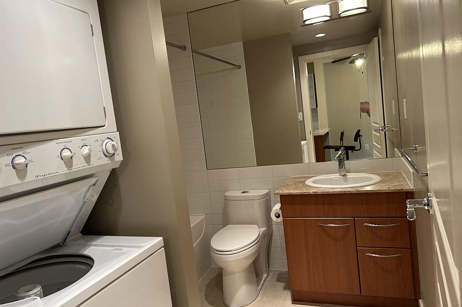 418 4028 Knight Street Vancouver, BC - 8