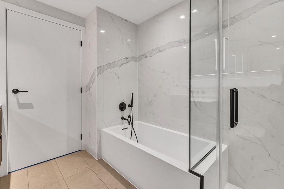 150X 620 CARDERO STREET, Vancouver BC V6G 3H7 Vancouver, BC - 11