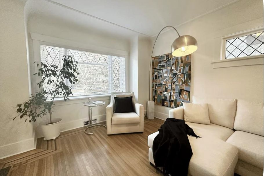 3716 W 30th Avenue Vancouver, BC - 3