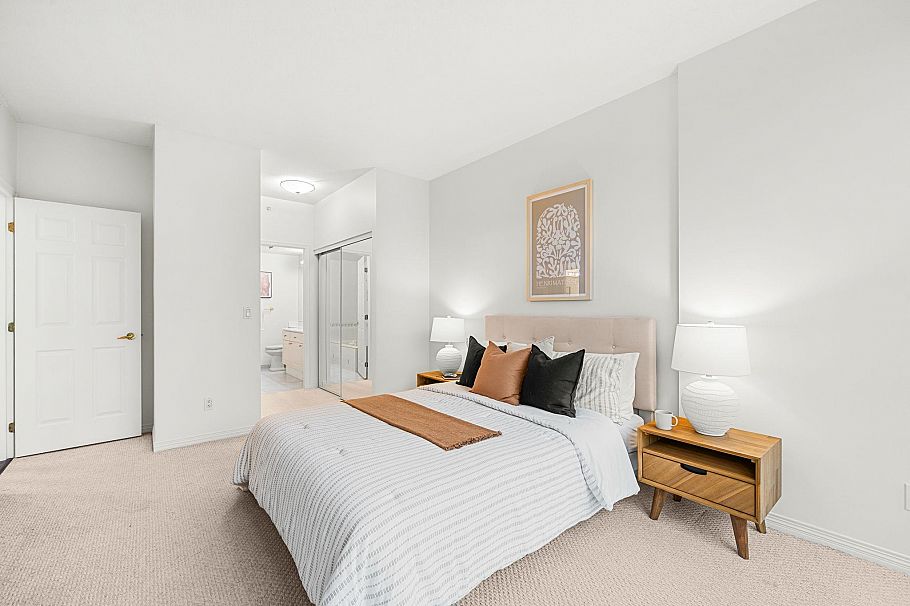 1201 160 W Keith Road North Vancouver, BC - 16