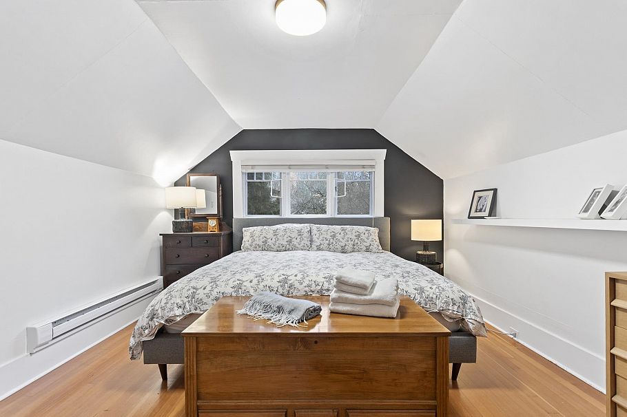 3716 W 30th Avenue Vancouver, BC - 24