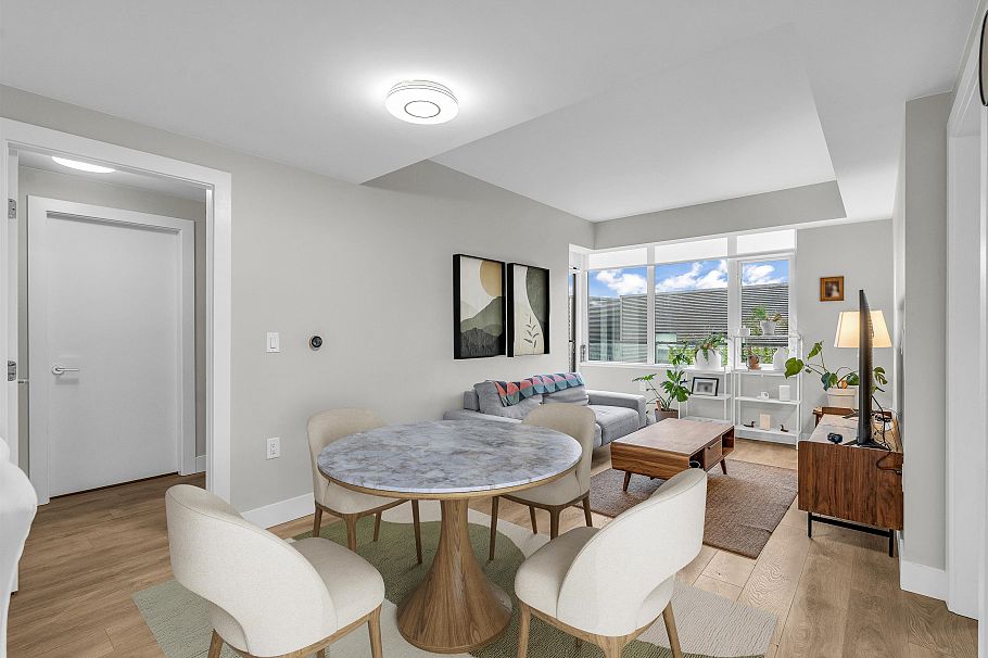 607 3451 Sawmill Crescent Vancouver, BC - 1