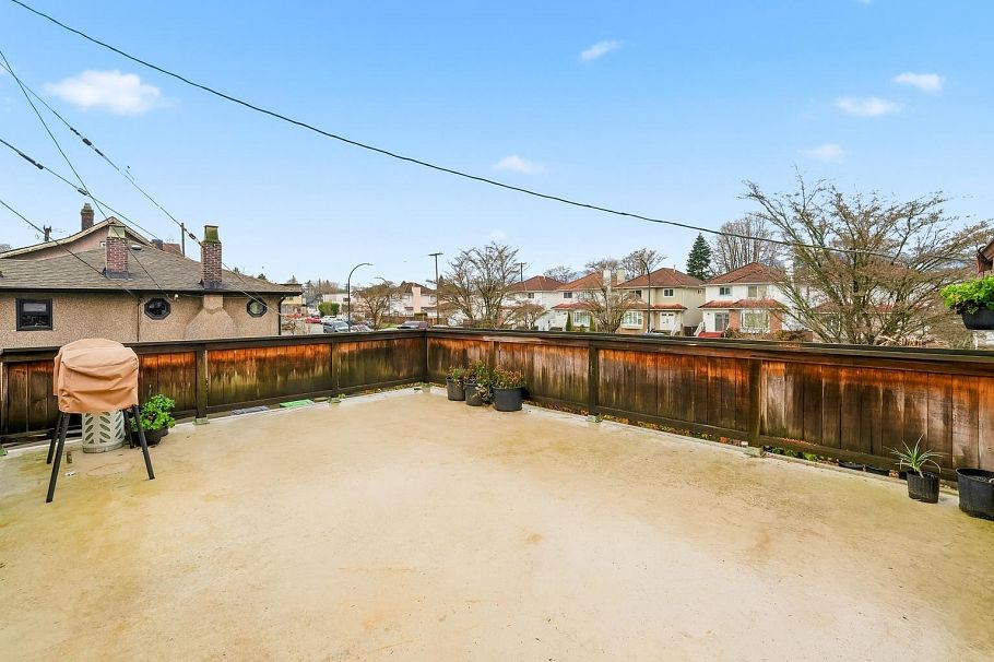 1311 Kamloops Street Vancouver, BC - 25