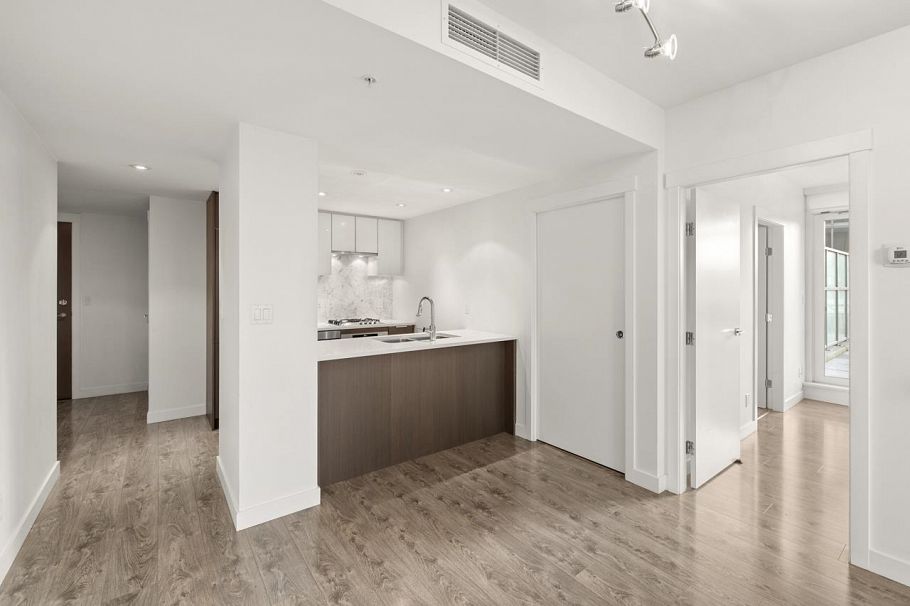 502 110 Switchmen Street Vancouver, BC - 14