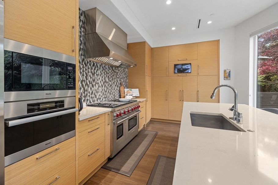 4291 W 29th Avenue Vancouver, BC - 10