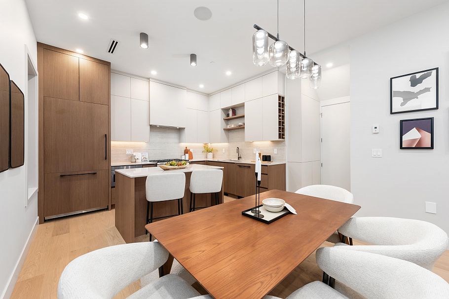 2 2635 W 12th Avenue Vancouver, BC - 8