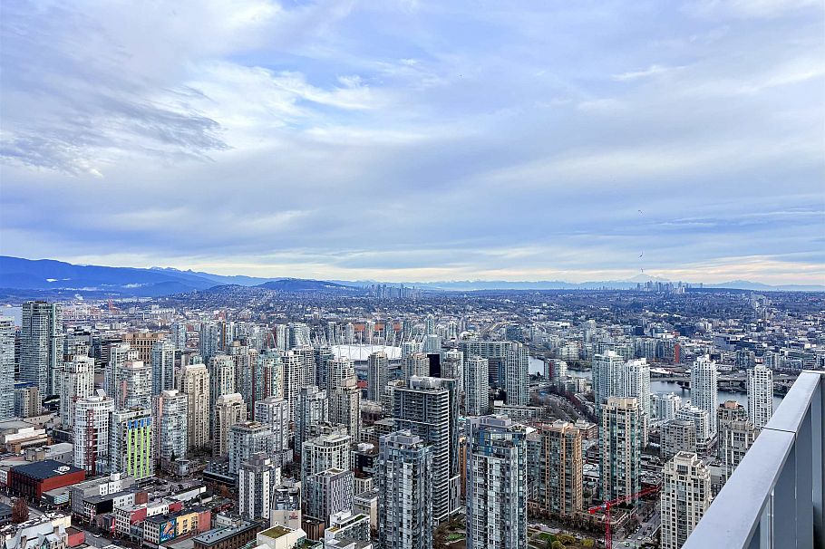 5901 1289 Hornby Street Vancouver, BC - 33