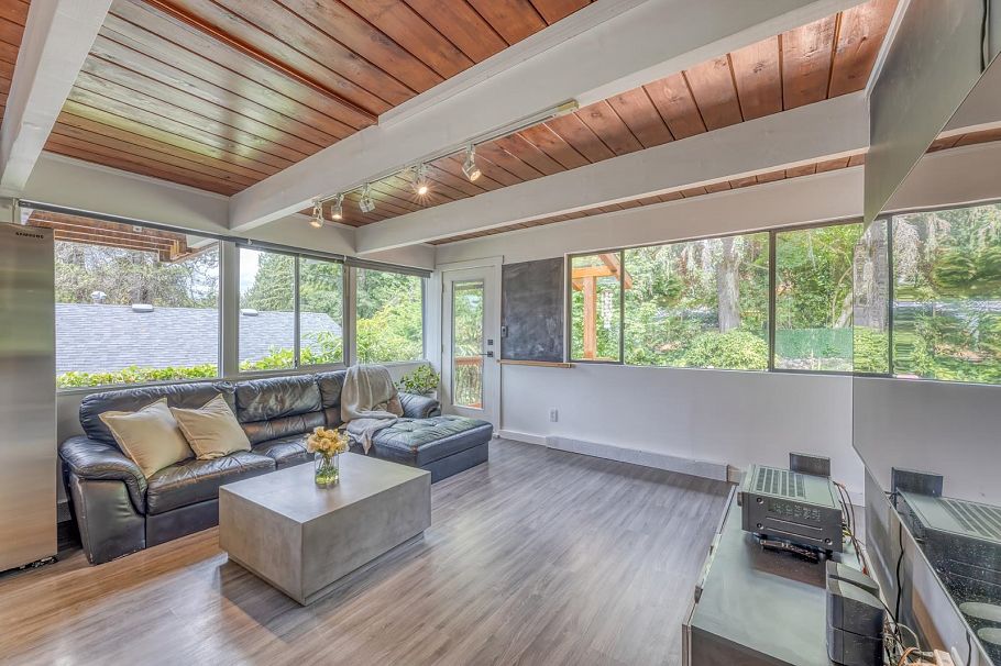 466 E Kings Road North Vancouver, BC - 11