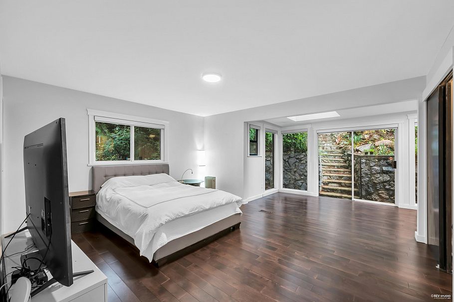 4066 Norwood Avenue North Vancouver, BC - 16