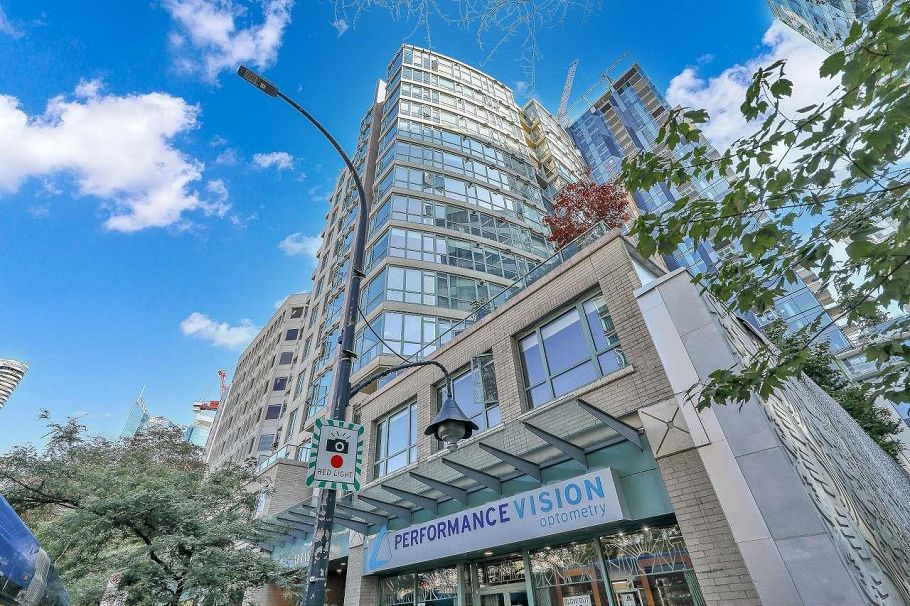 602 1238 Burrard Street Vancouver, BC - 1