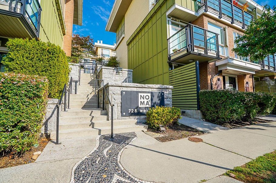 76 728 W 14th Street North Vancouver, BC - 36