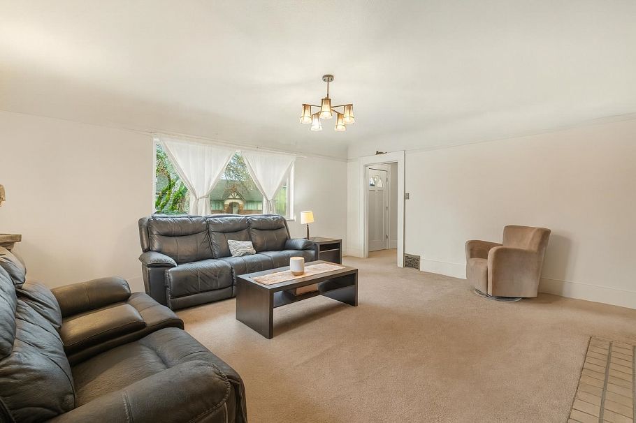 1311 Kamloops Street Vancouver, BC - 6