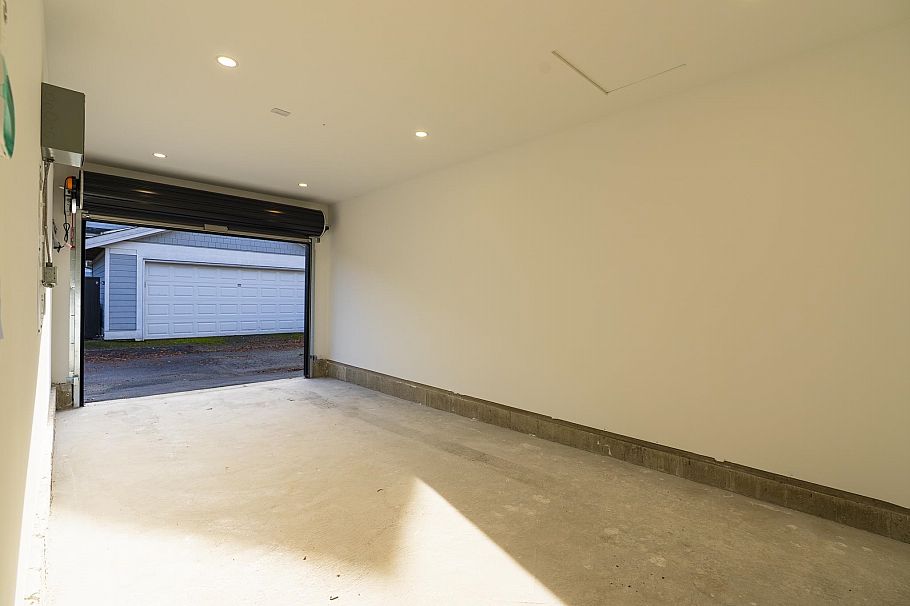 2 2764 W 14th Avenue Vancouver, BC - 35