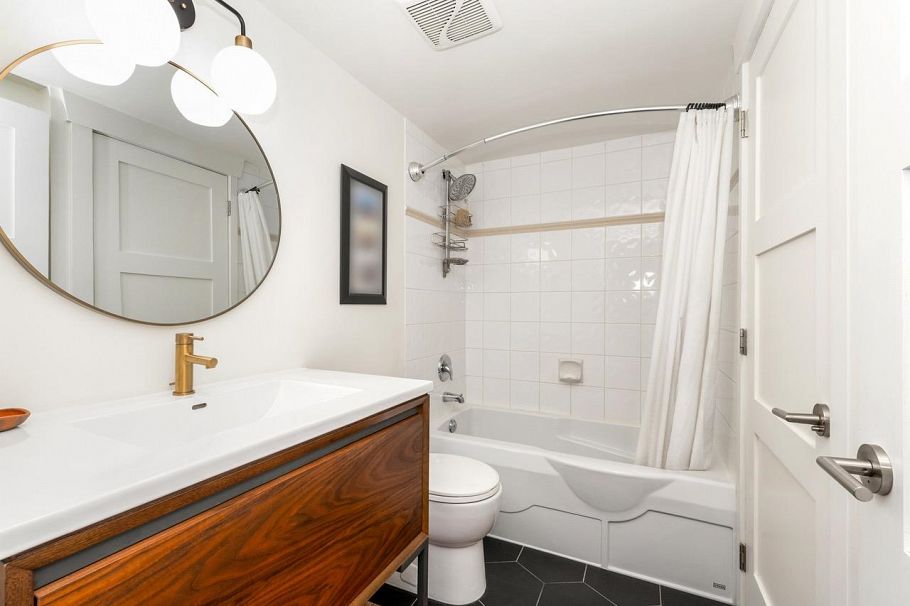 209 3333 W 4th Avenue Vancouver, BC - 12