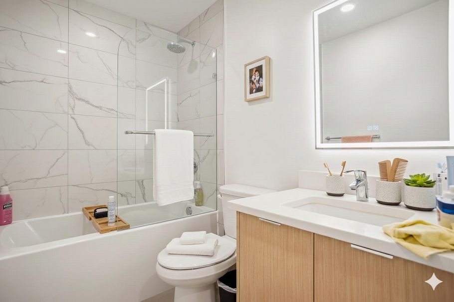 407 2666 Duke Street Vancouver, BC - 8