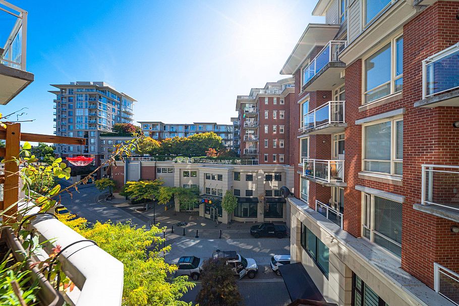 420 4028 Knight Street Vancouver, BC - 18